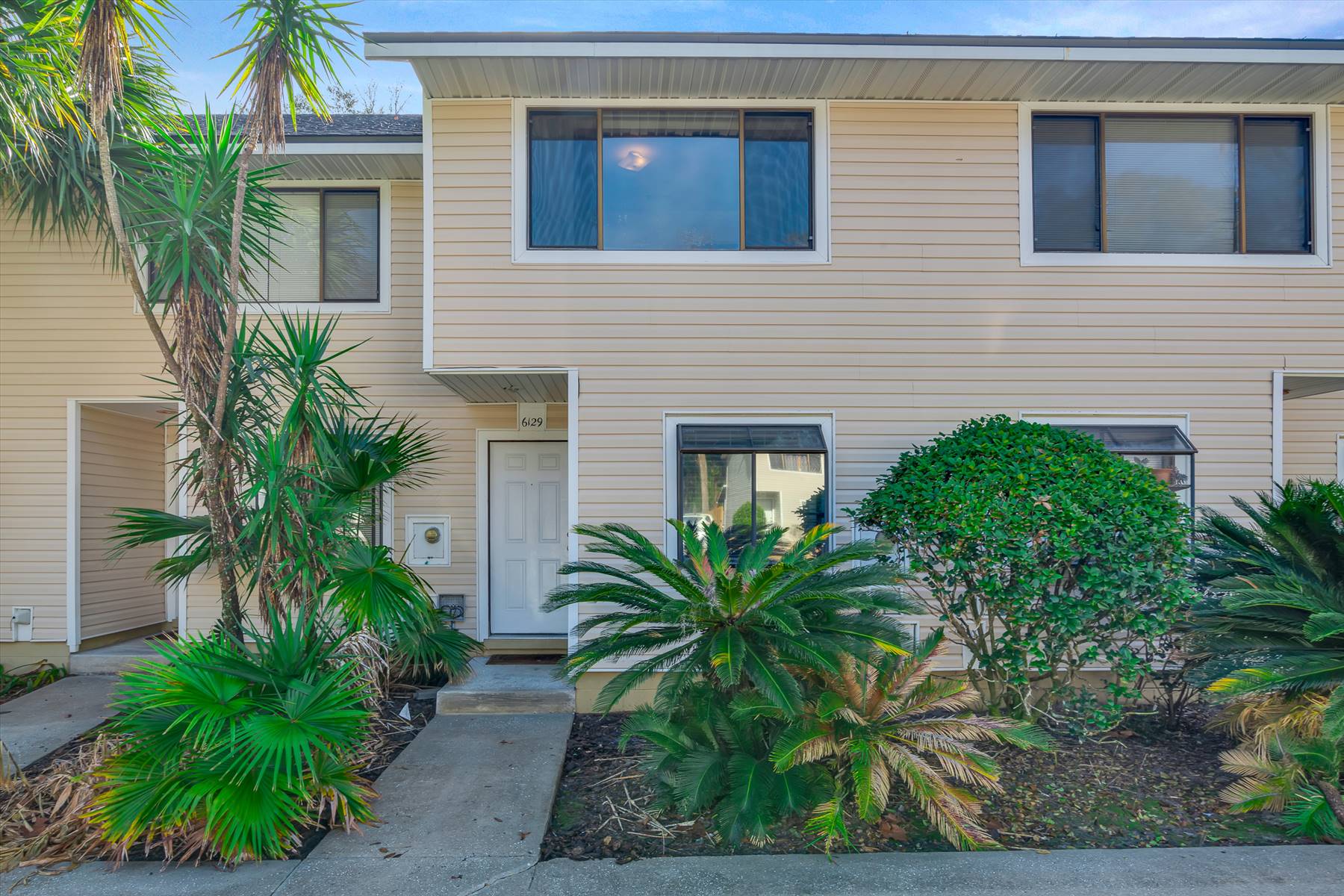 main property photo