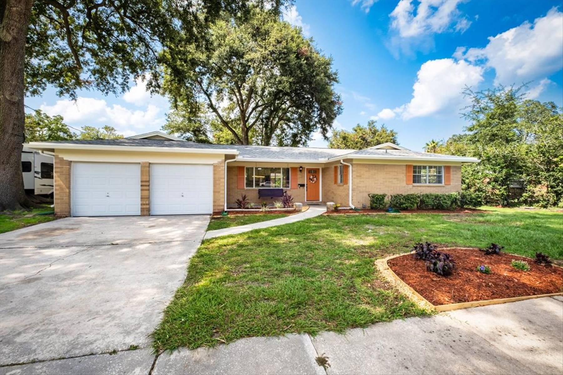 main property photo