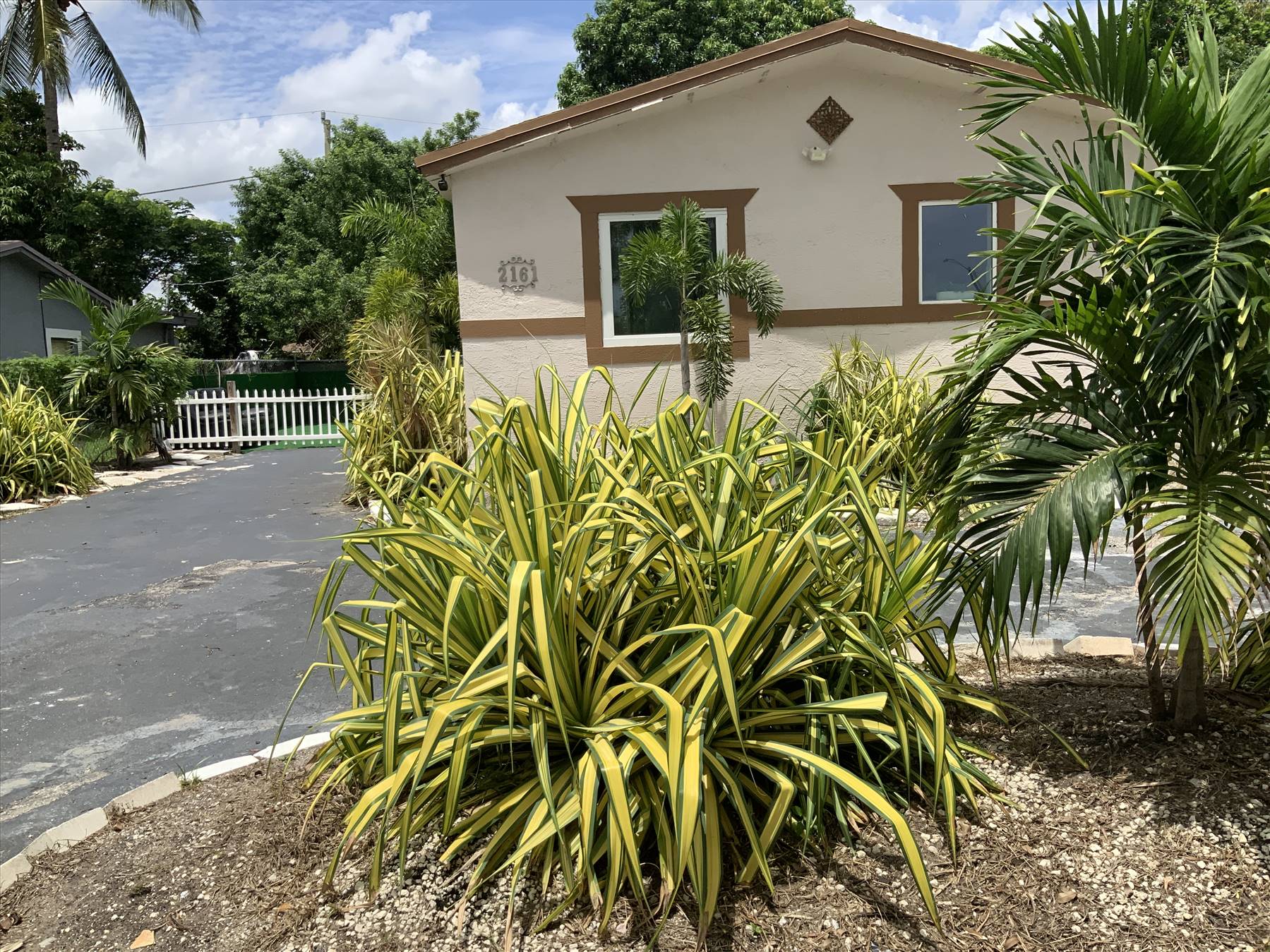 main property photo